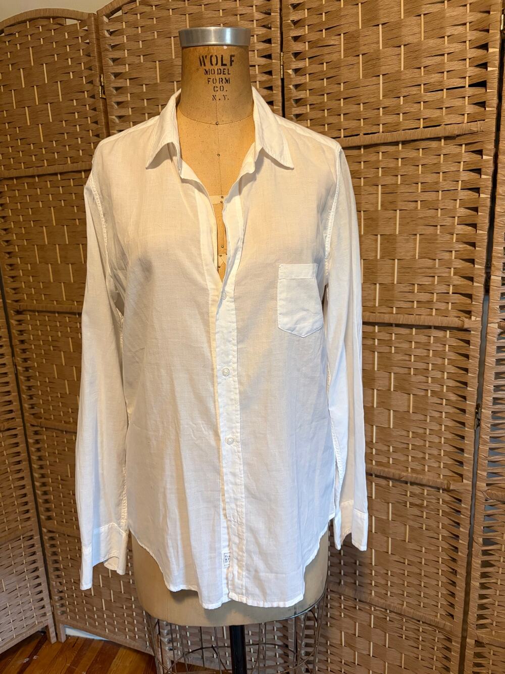 Frank & Eileen Barry White Linen Button Up shirt Women XL Made in USA